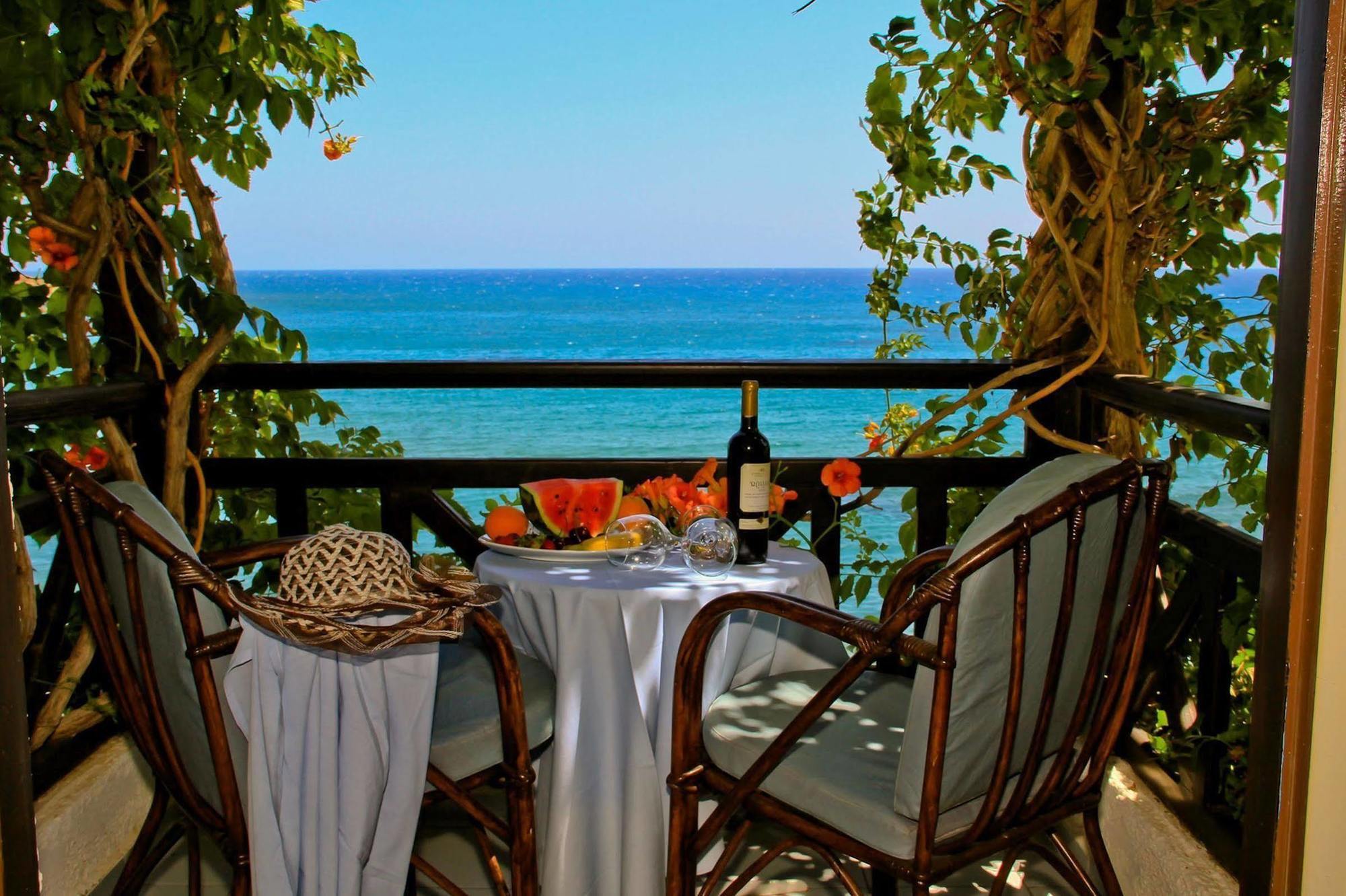 Azure Mare Hotel Hersonissos  Exterior photo